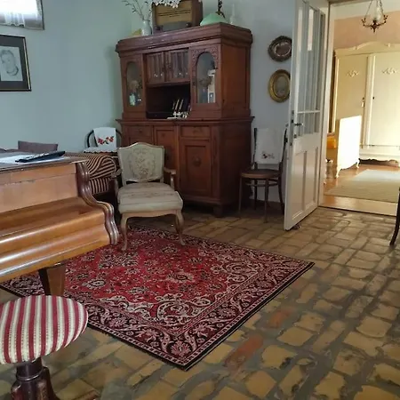 Holiday home Etno House Leja Crvenka